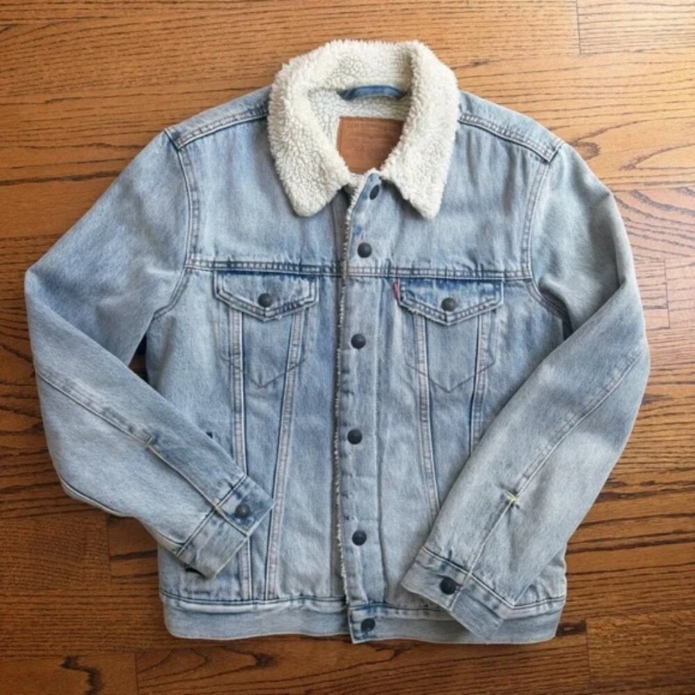 Levi's Light Blue Denim Jacket with Cream Sherpa Collar